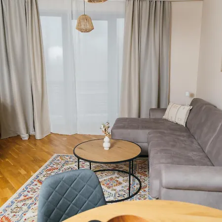 Evijan Elsa Iv, アパート ズラティボール