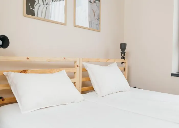 Evijan Elsa Iv, アパート *