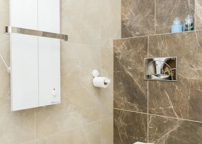 Evijan Elsa Iv, アパート